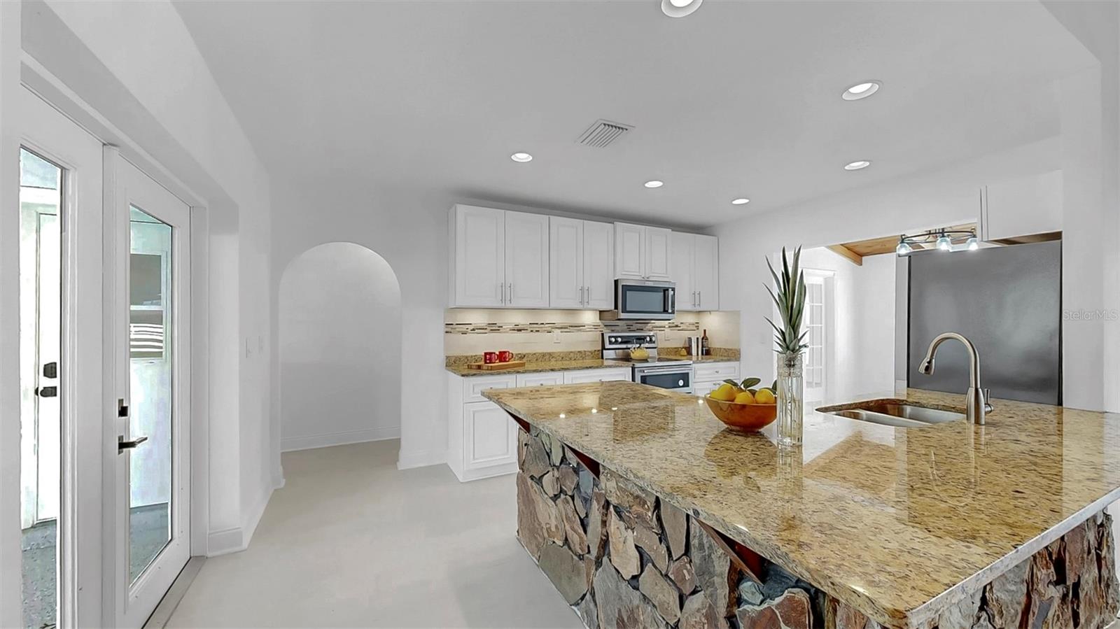 Image 34 of 60 For 9331 Elida Road