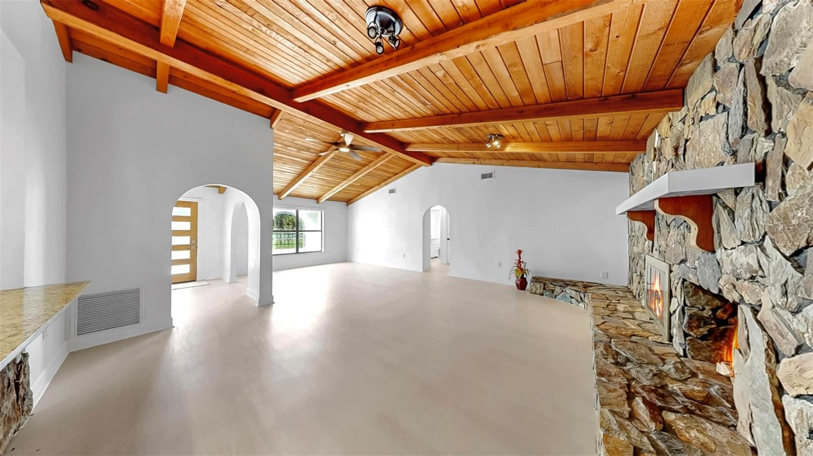 Image 39 of 60 For 9331 Elida Road