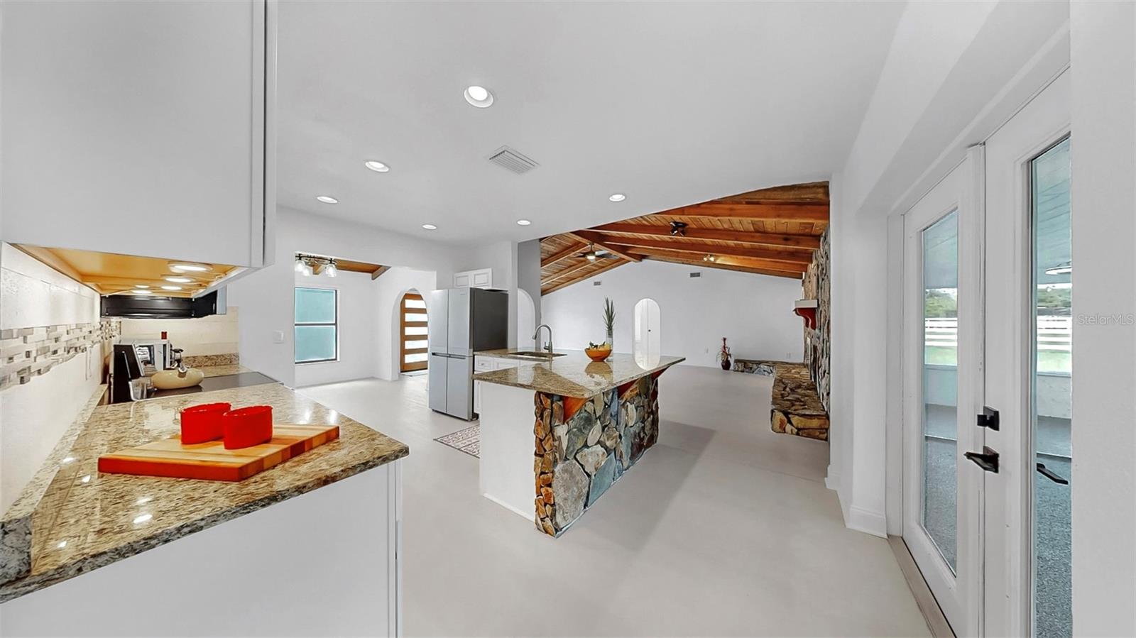 Image 4 of 60 For 9331 Elida Road