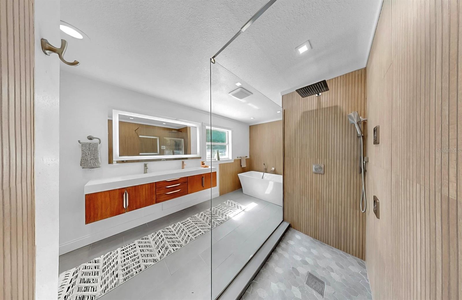 Image 7 of 60 For 9331 Elida Road