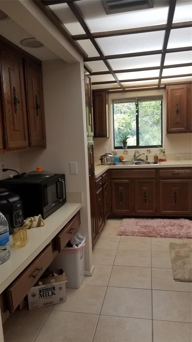 Image 8 of 26 For 2700 Bayshore Boulevard 11-306