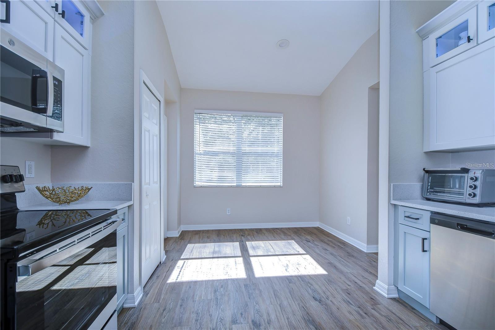 Image 6 of 21 For 11104 Holly Cone Drive