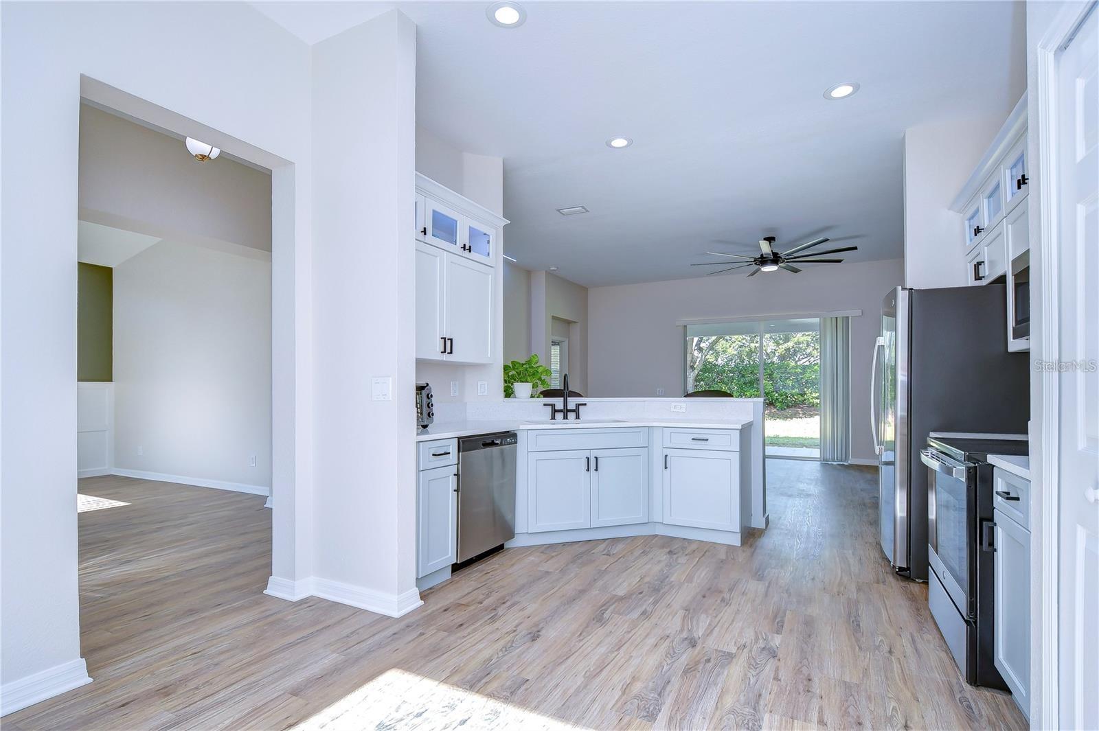 Image 7 of 21 For 11104 Holly Cone Drive