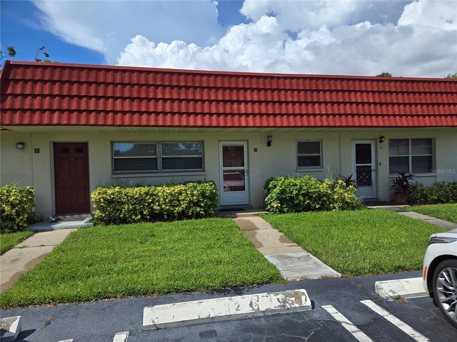 Image 2 of 11 For 5860 38th Avenue N 34