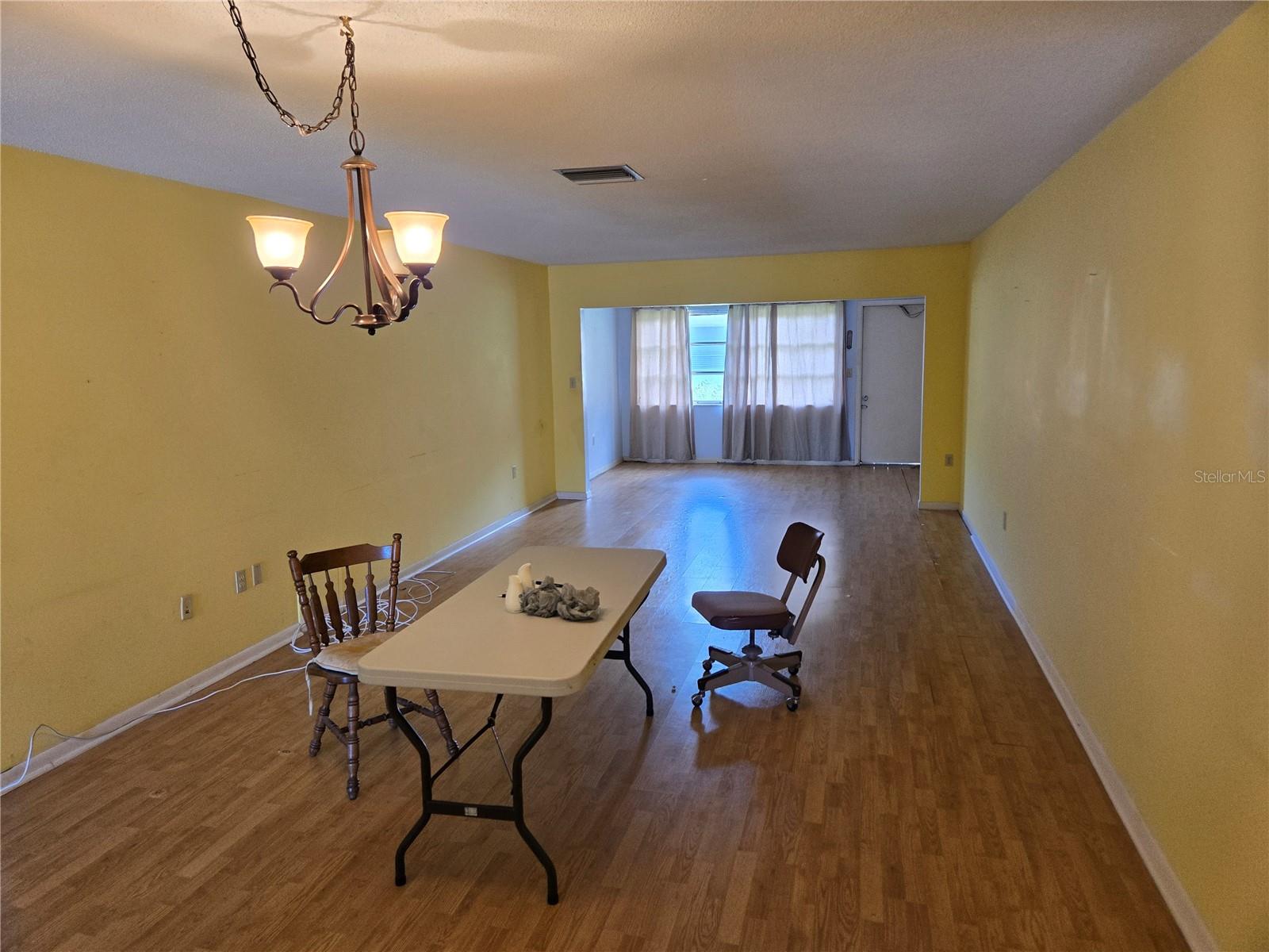 Image 4 of 11 For 5860 38th Avenue N 34