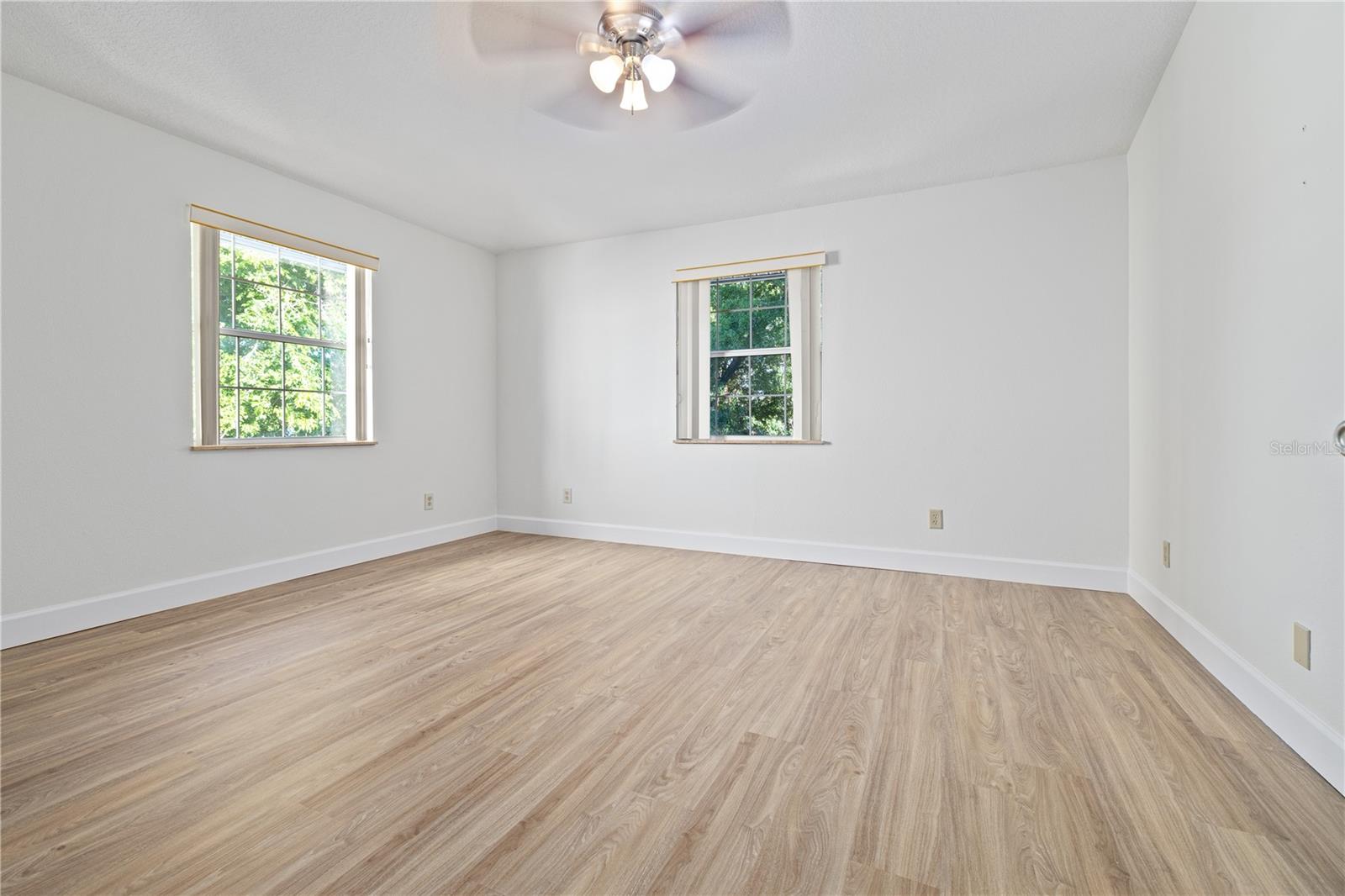 Image 12 of 20 For 113 Gladys Street B