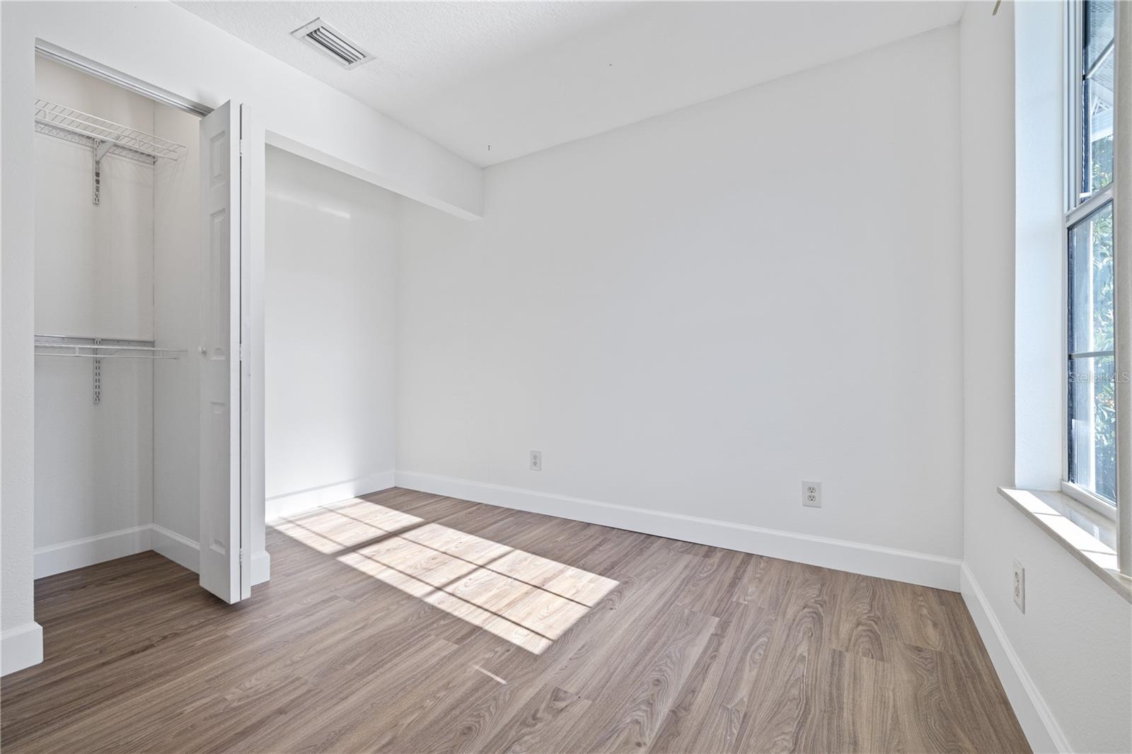 Image 13 of 20 For 113 Gladys Street B