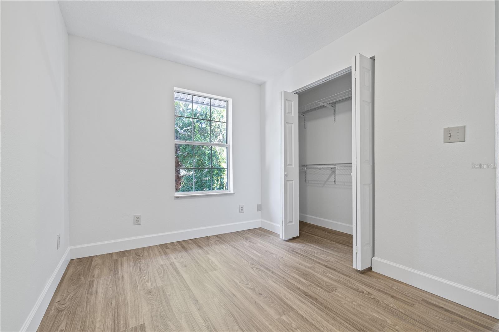 Image 16 of 20 For 113 Gladys Street B