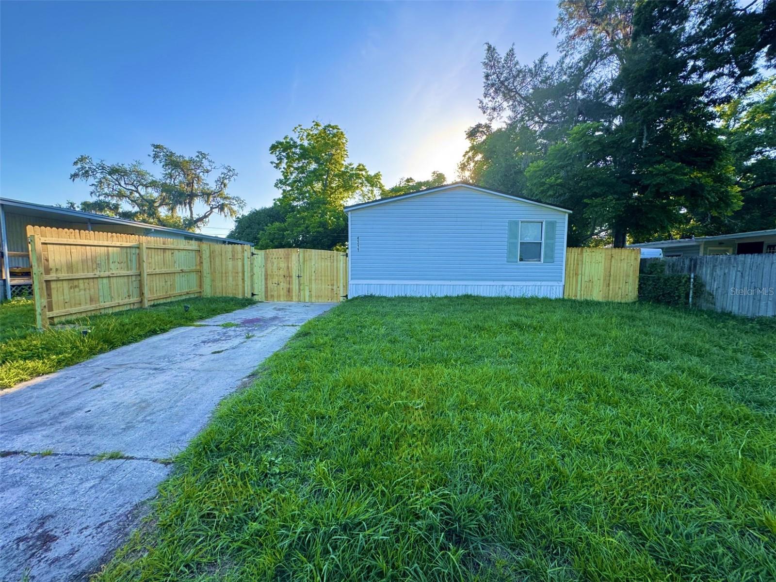 Image 2 of 11 For 4311 Savannah Street