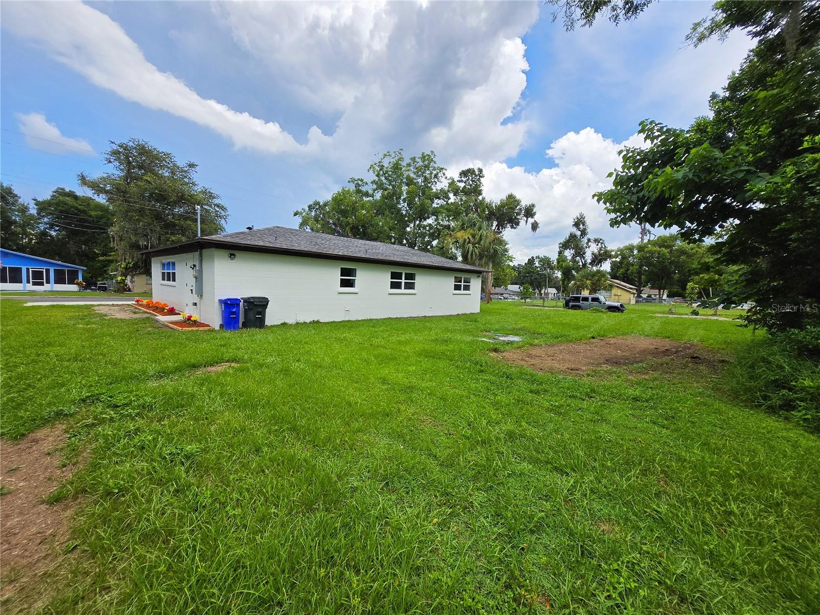 Image 2 of 75 For 1106 Crestview Avenue
