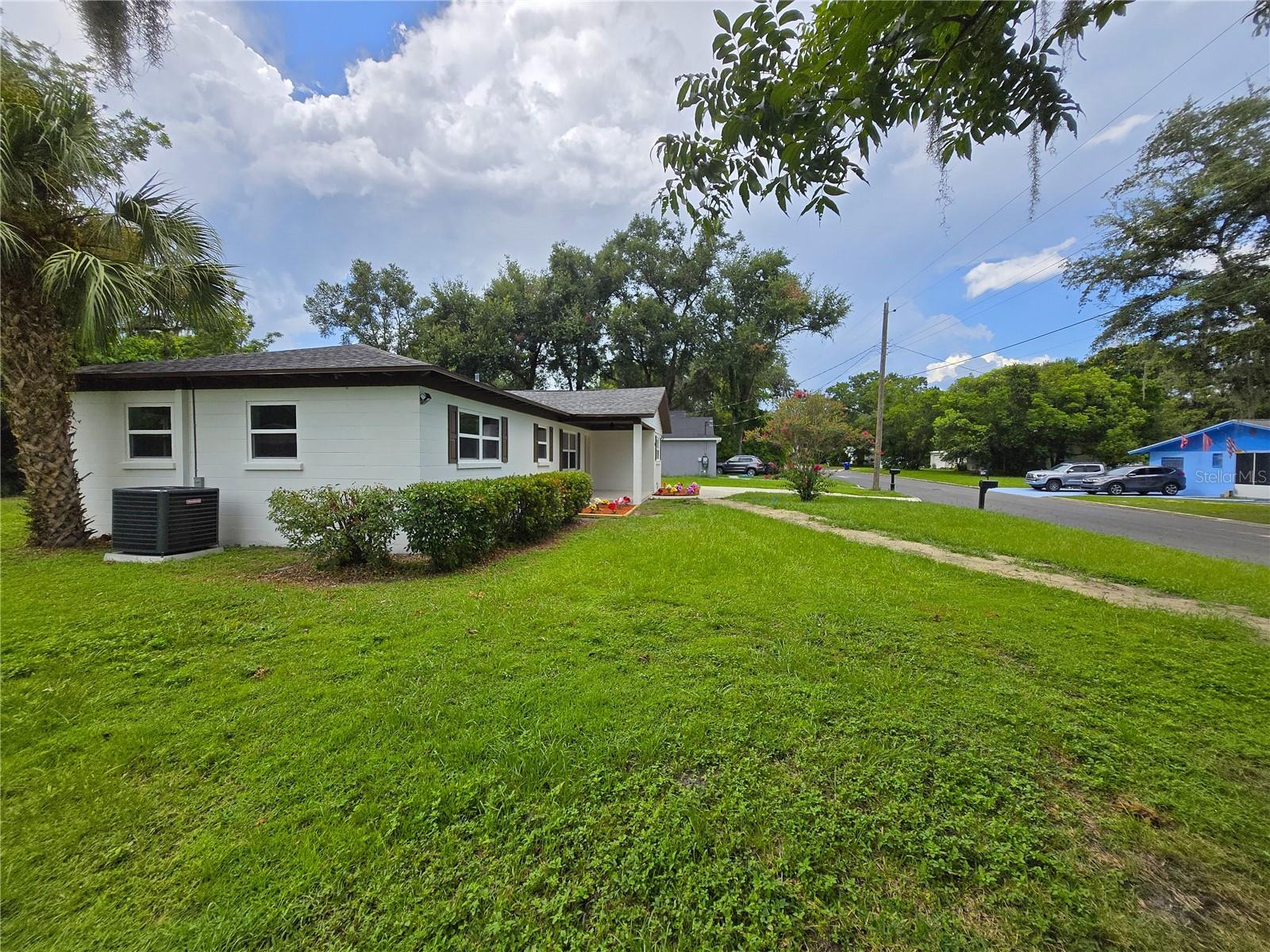 Image 30 of 75 For 1106 Crestview Avenue