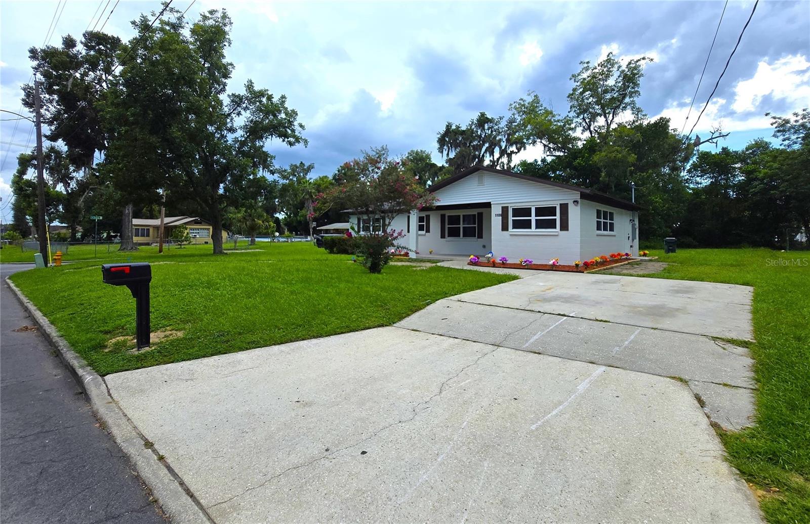 Image 31 of 75 For 1106 Crestview Avenue