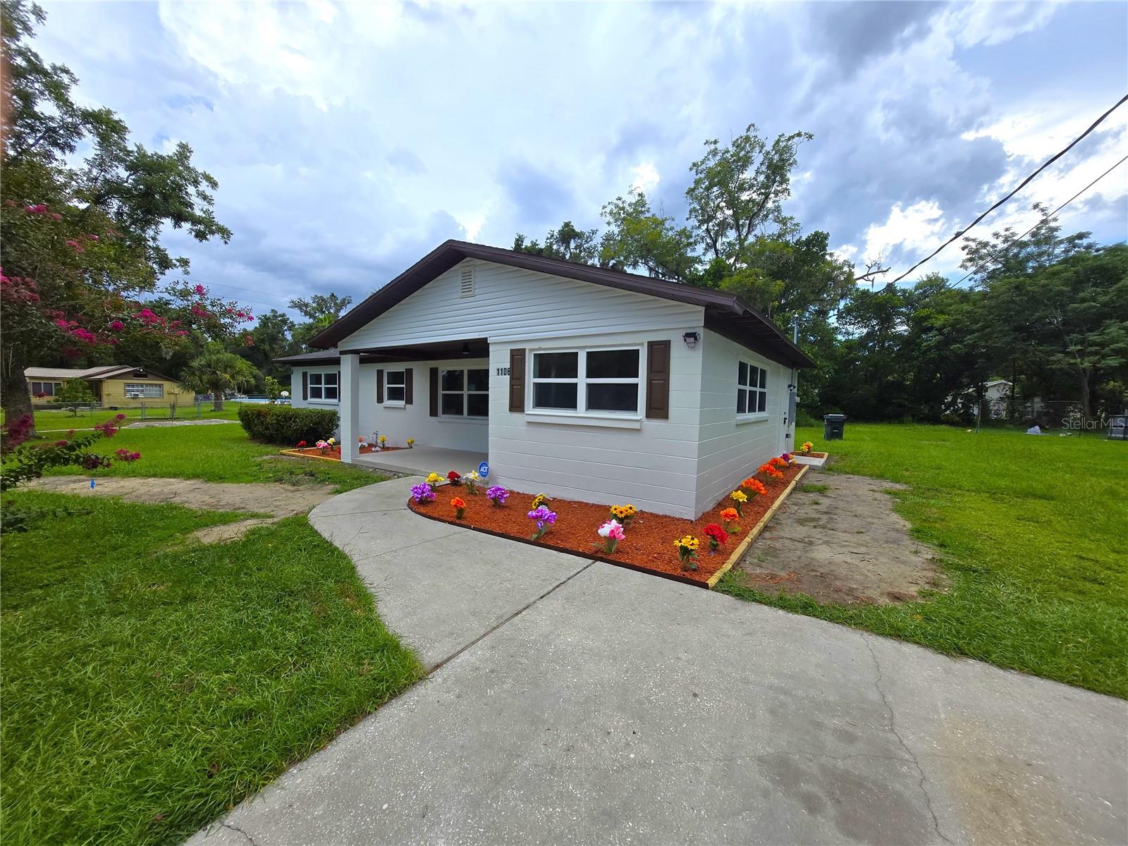 Image 33 of 75 For 1106 Crestview Avenue