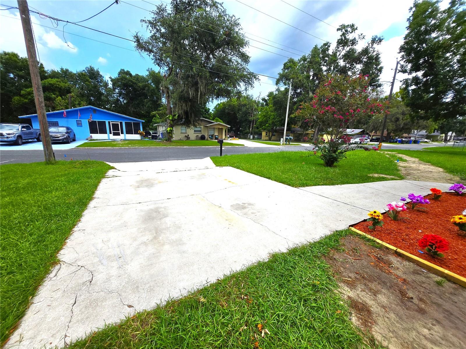 Image 36 of 75 For 1106 Crestview Avenue
