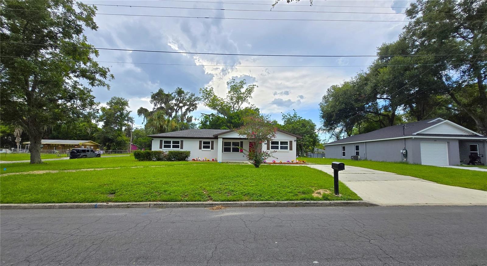 Image 41 of 75 For 1106 Crestview Avenue