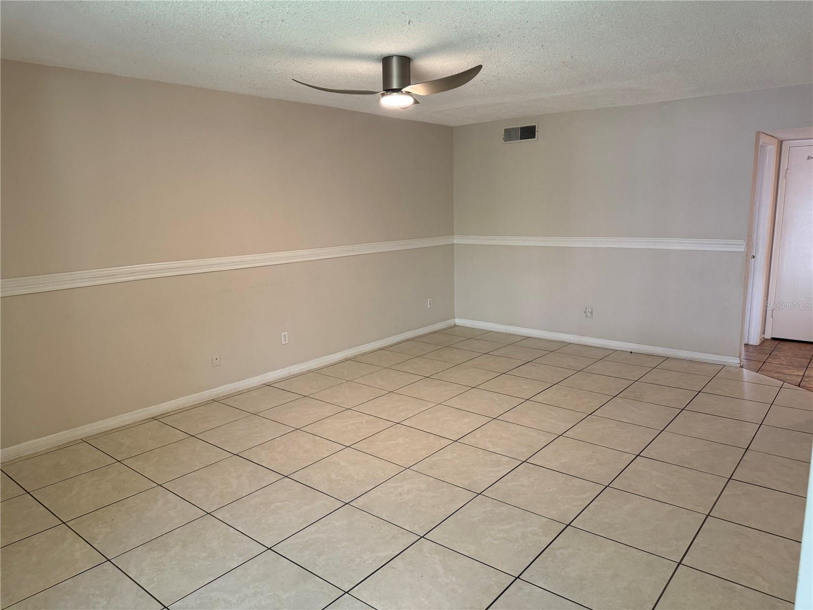 Image 6 of 14 For 7627 Dolonita Drive 7627