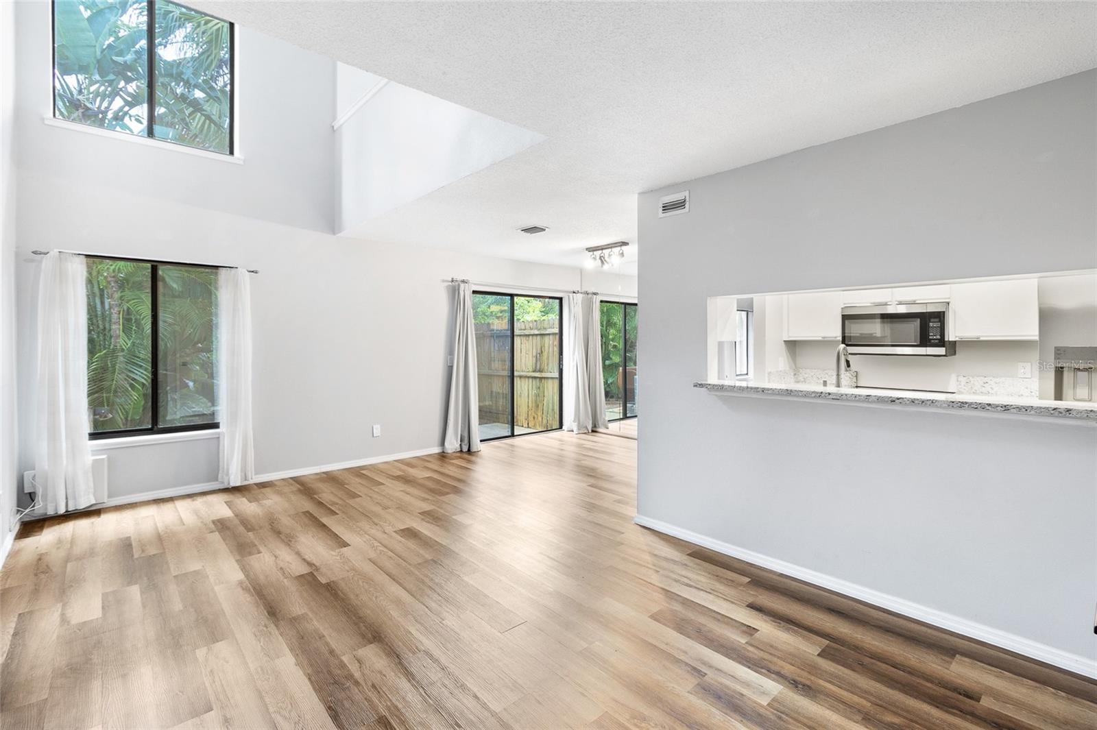 Image 4 of 26 For 12415 Titus Court 12415