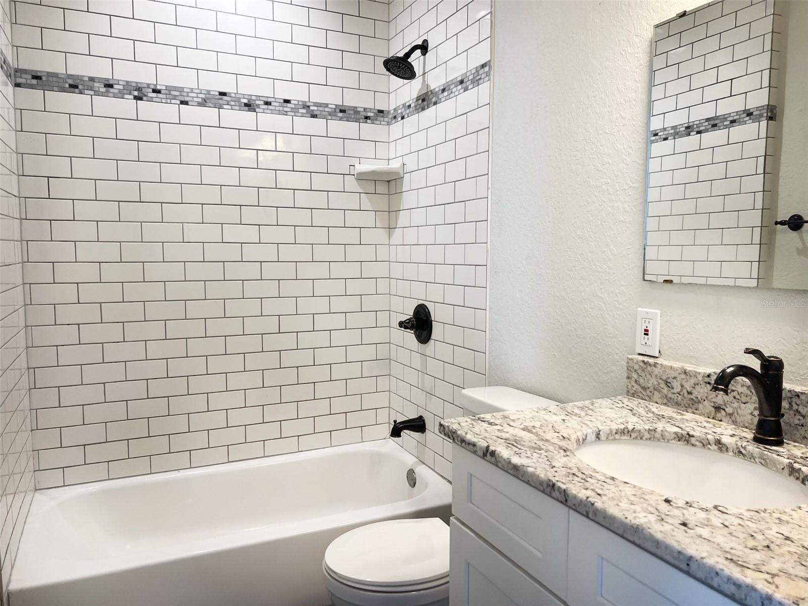 Image 10 of 19 For 773 4th Avenue N