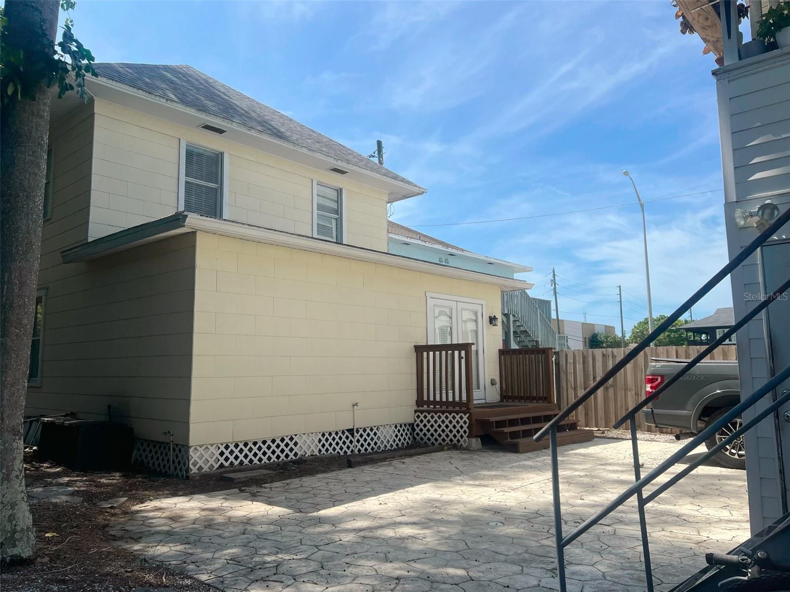 Image 13 of 19 For 773 4th Avenue N