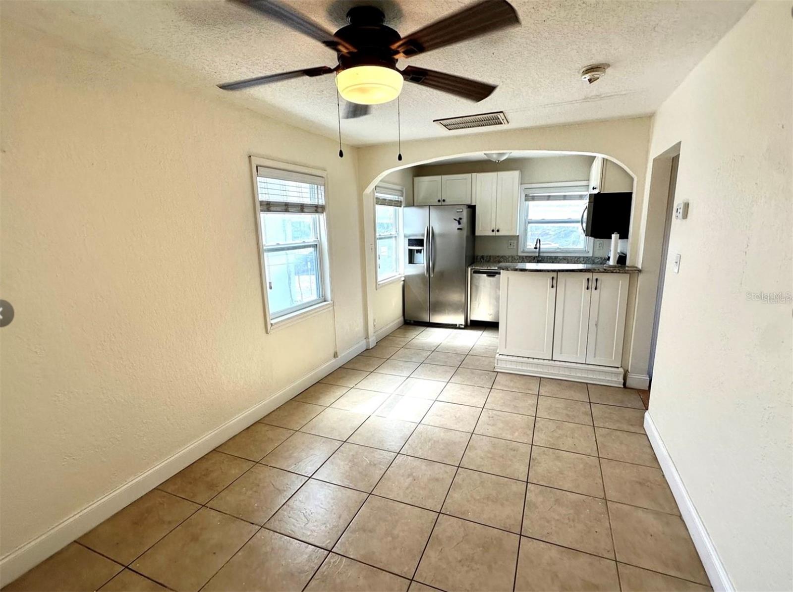 Image 15 of 19 For 773 4th Avenue N