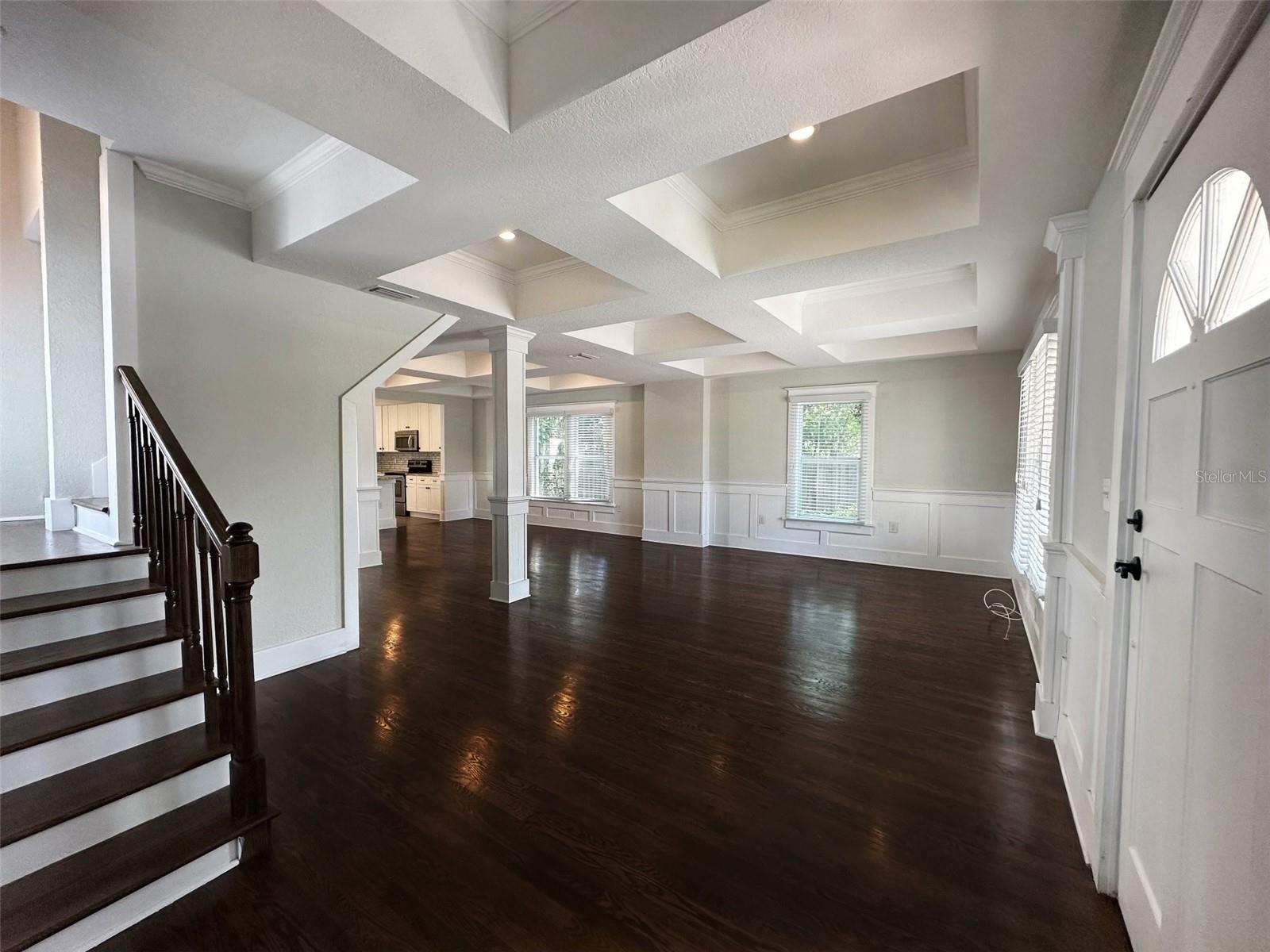 Image 3 of 19 For 773 4th Avenue N