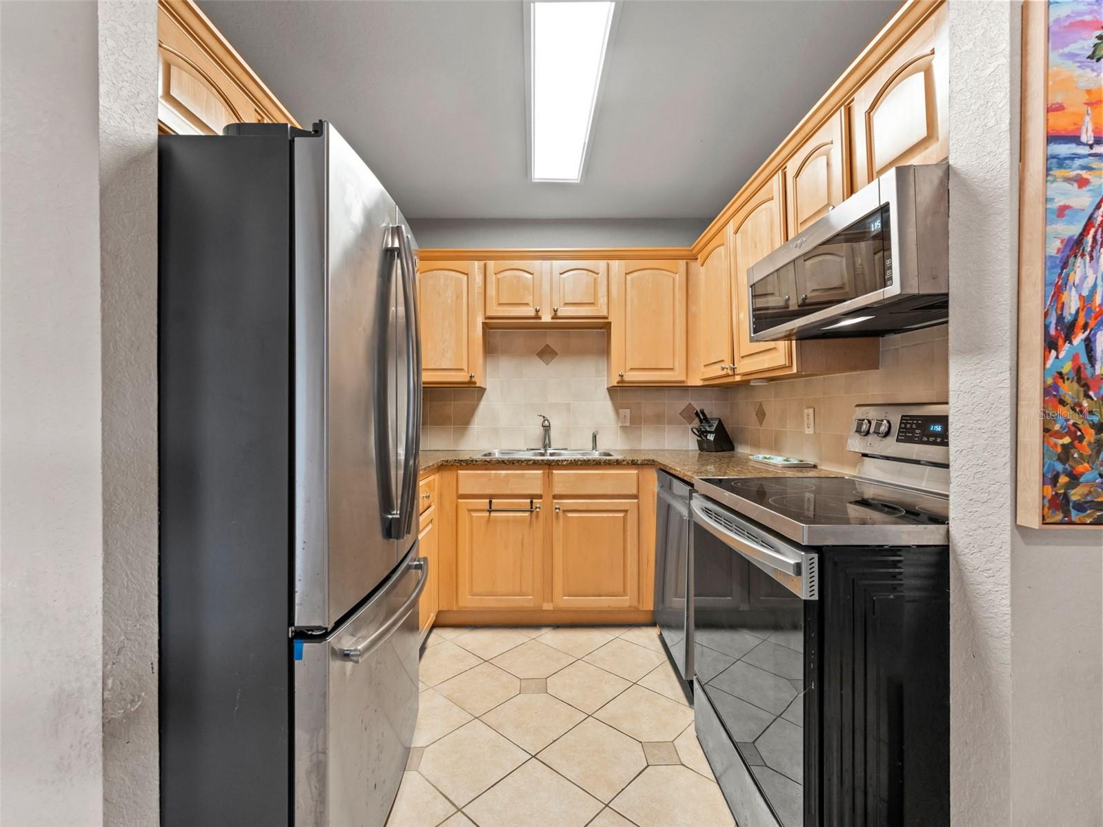 Image 12 of 40 For 6150 Gulfport Blvd  404