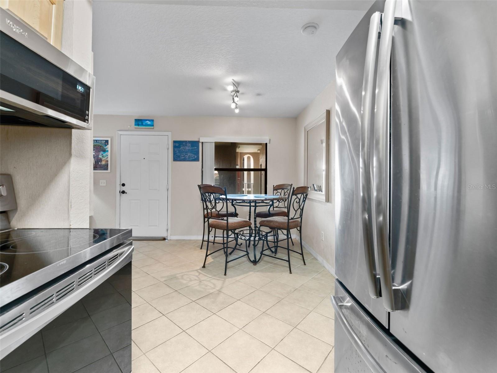 Image 14 of 40 For 6150 Gulfport Blvd  404