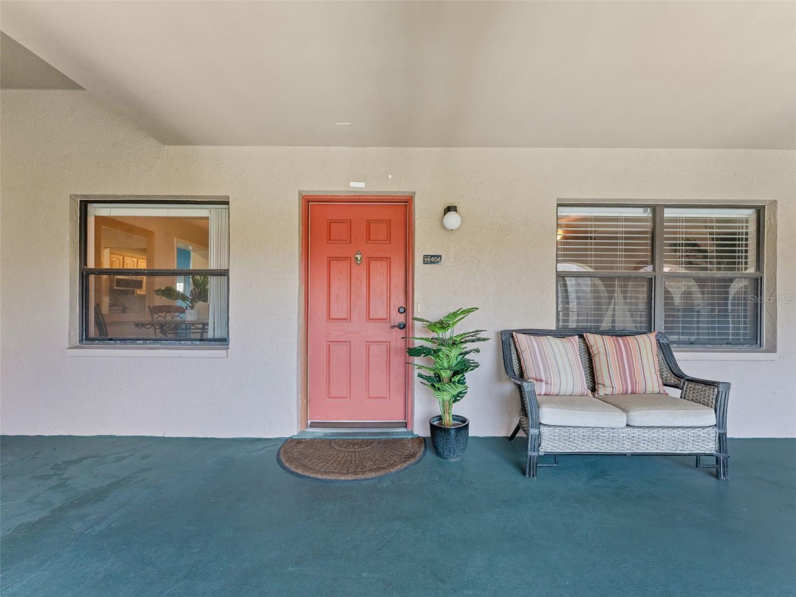Image 7 of 40 For 6150 Gulfport Blvd  404