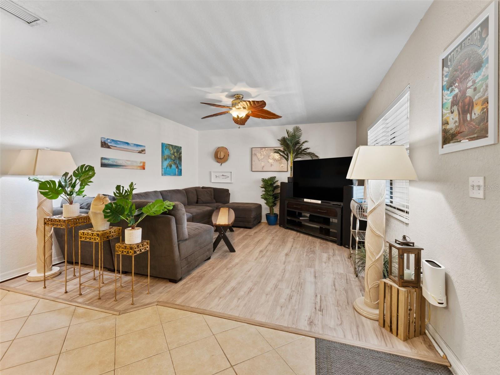 Image 9 of 40 For 6150 Gulfport Blvd  404