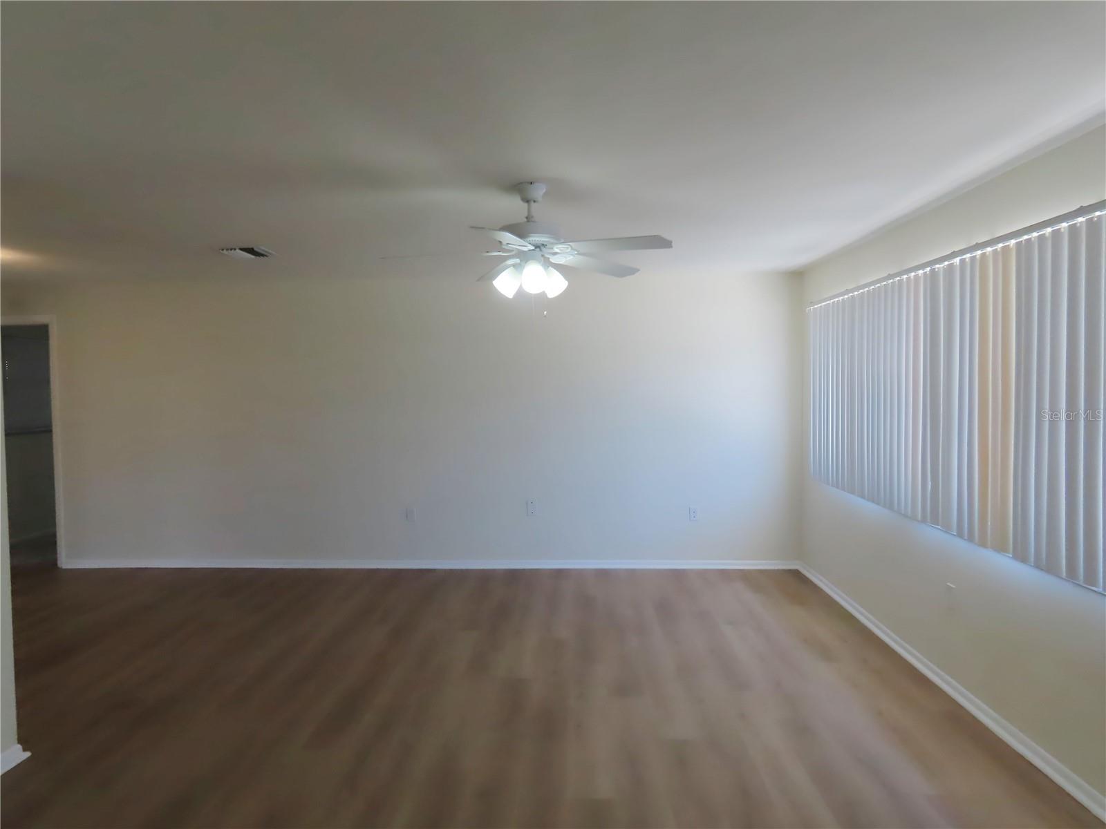 Image 10 of 32 For 1495 Lakeside Drive
