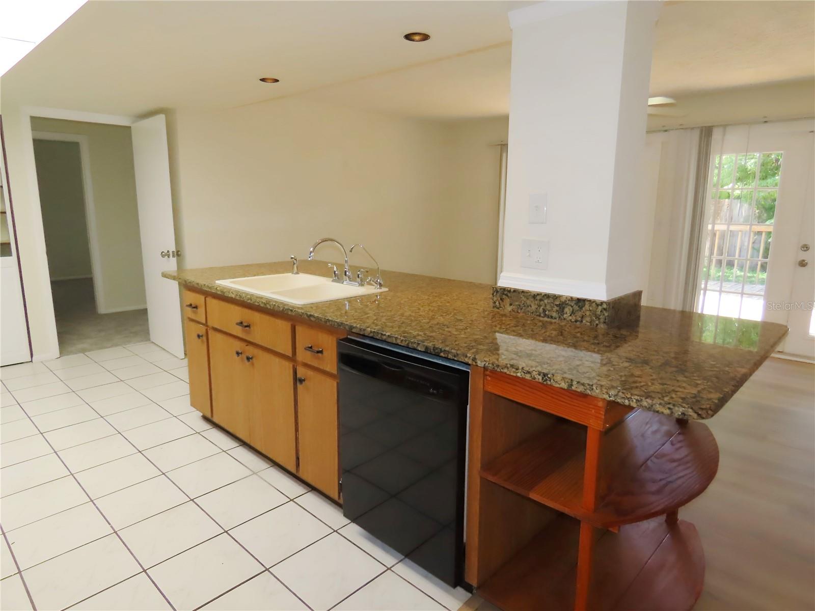 Image 21 of 32 For 1495 Lakeside Drive