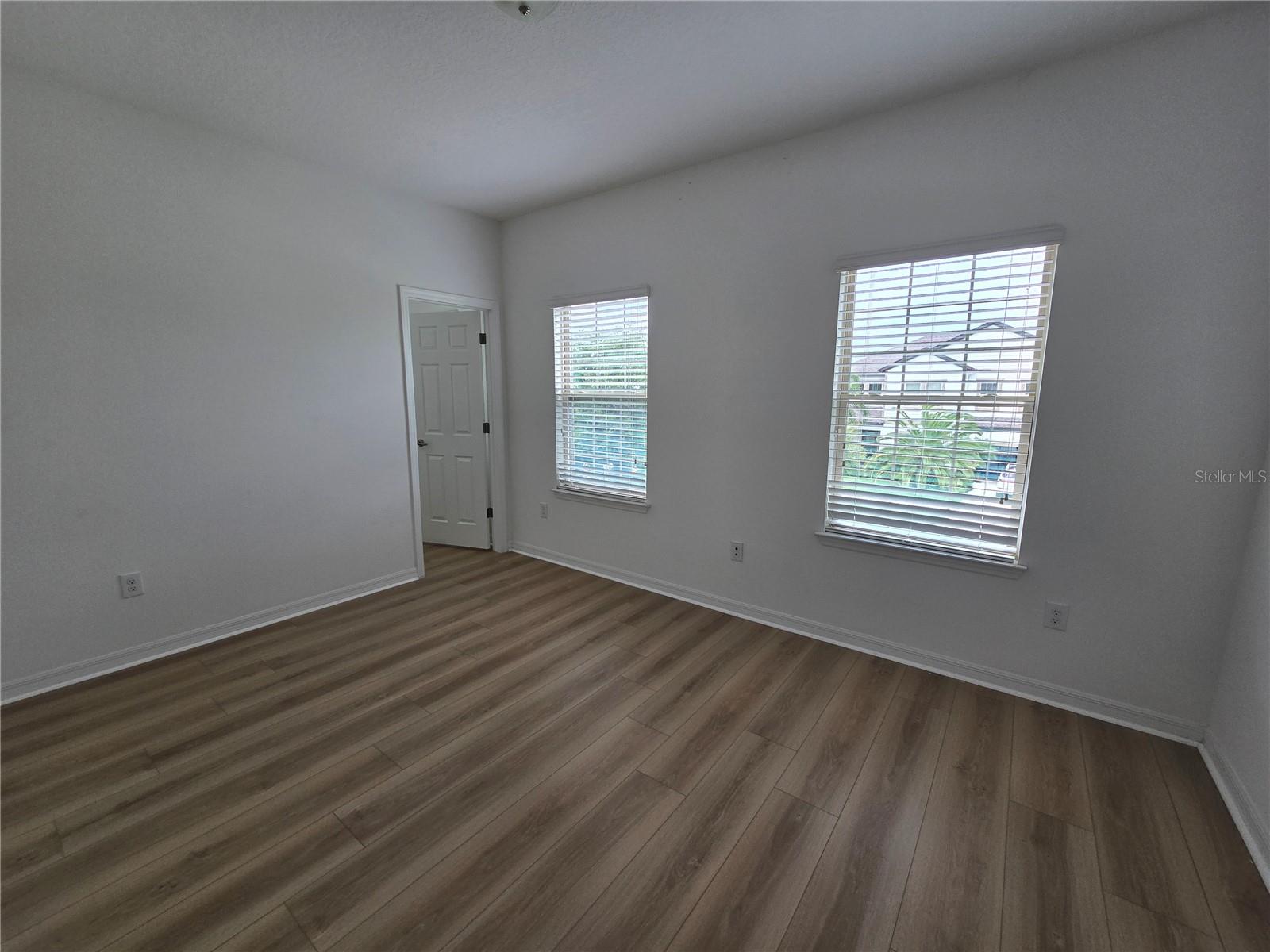 Image 31 of 47 For 11839 Cross Vine Drive