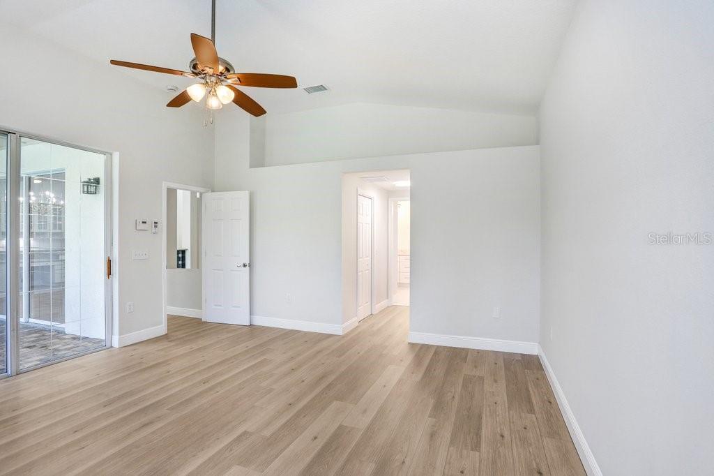 Image 11 of 29 For 14826 Heronglen Drive