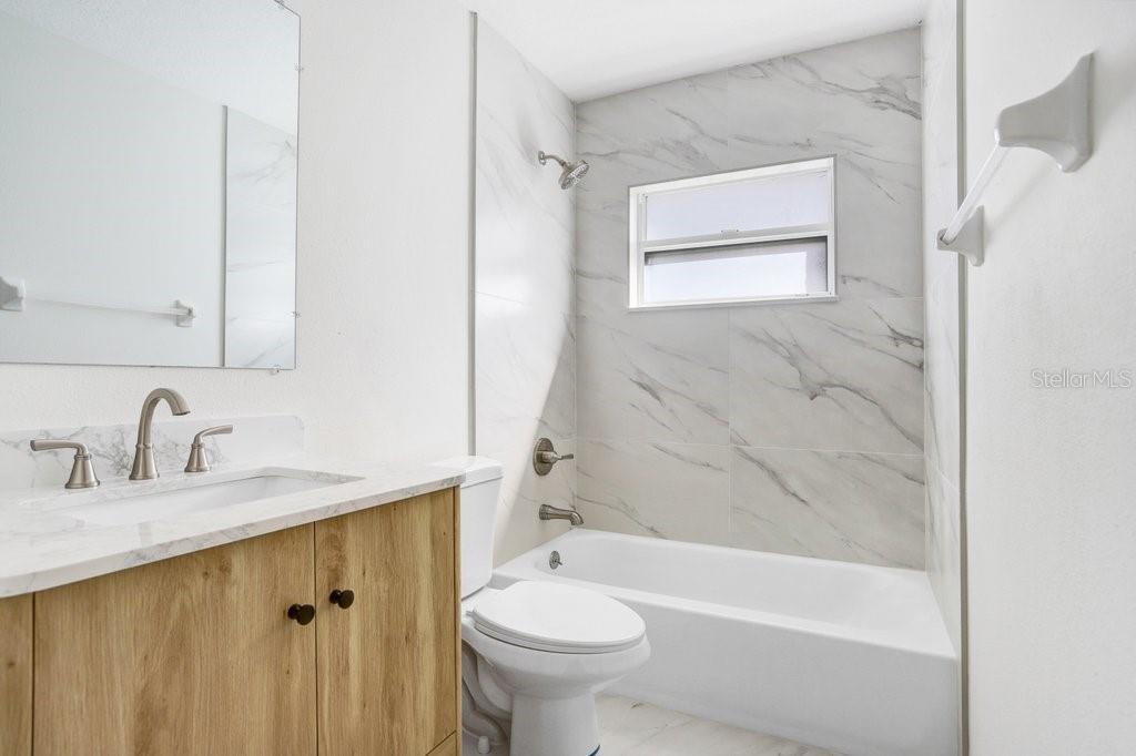 Image 19 of 29 For 14826 Heronglen Drive