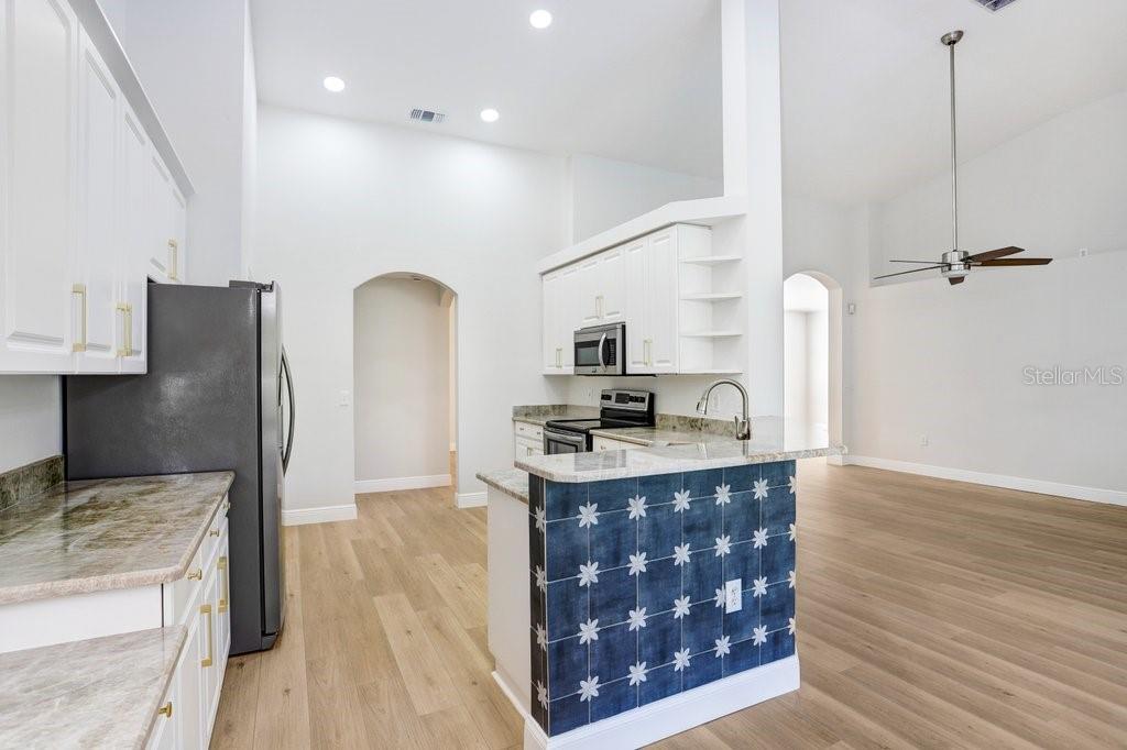 Image 9 of 29 For 14826 Heronglen Drive