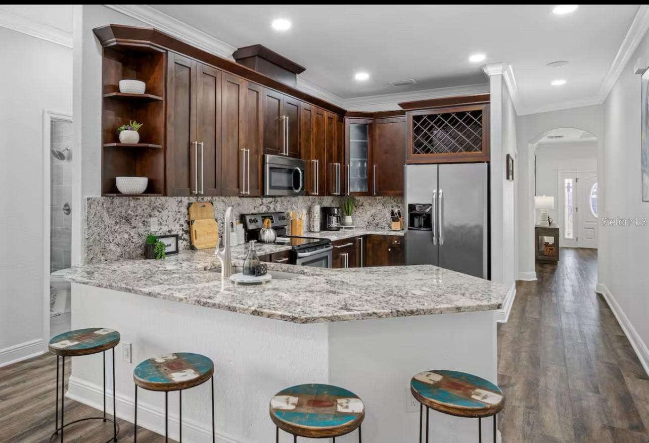 Image 8 of 31 For 3607 Macdill Avenue