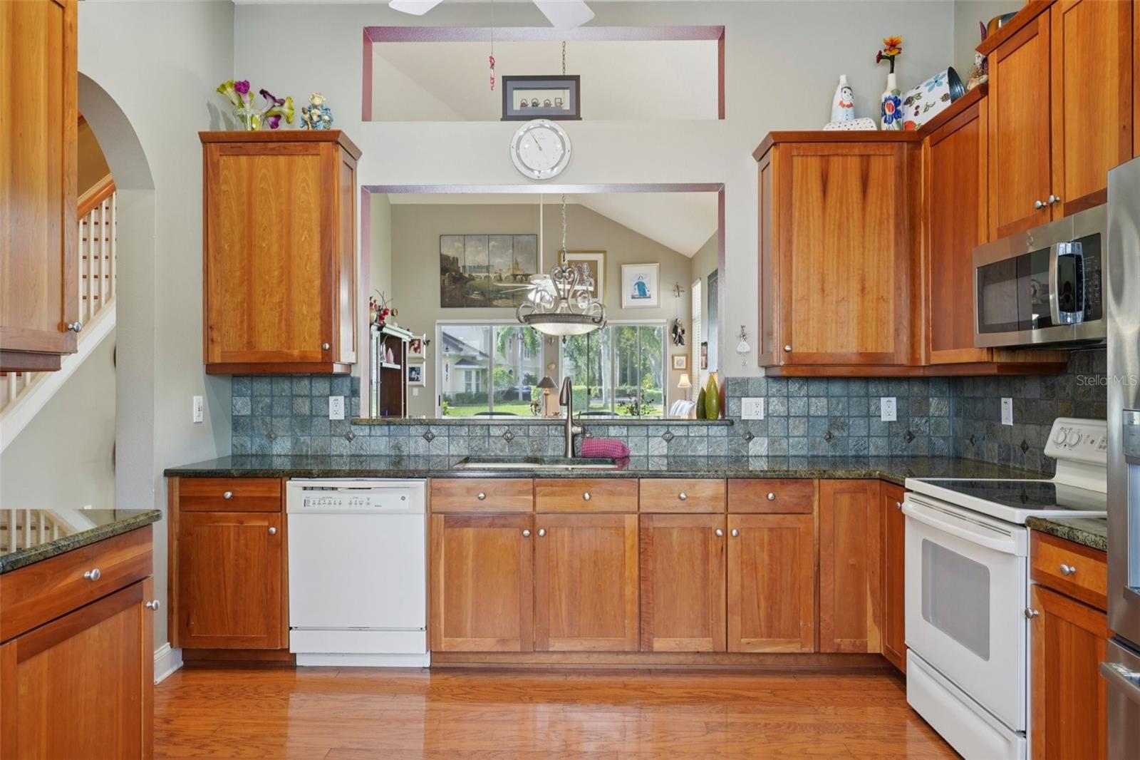 Image 15 of 69 For 3416 Heards Ferry Drive