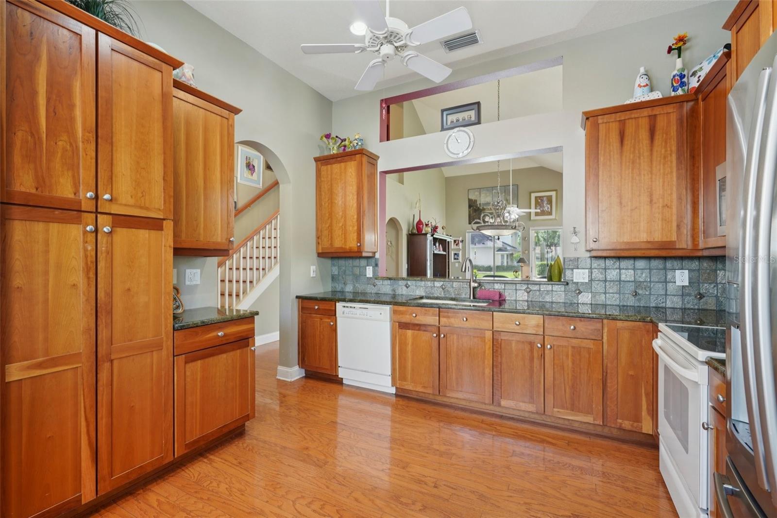 Image 16 of 69 For 3416 Heards Ferry Drive