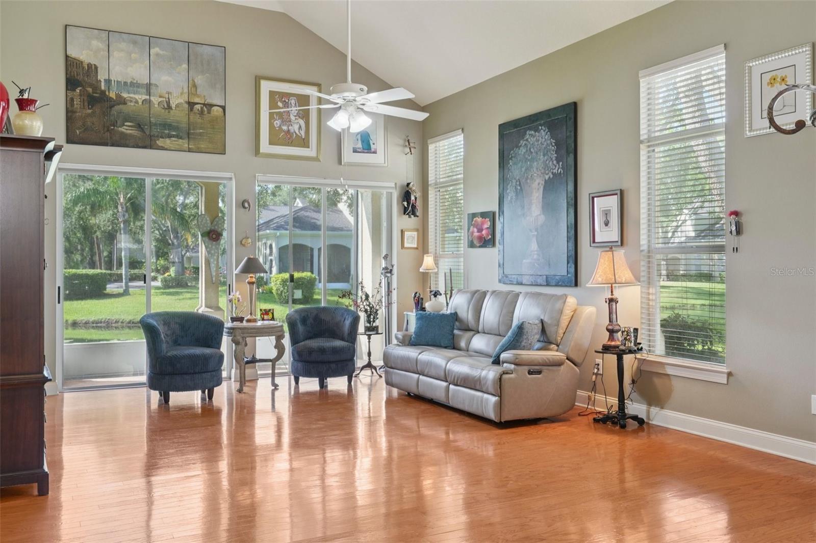 Image 4 of 69 For 3416 Heards Ferry Drive