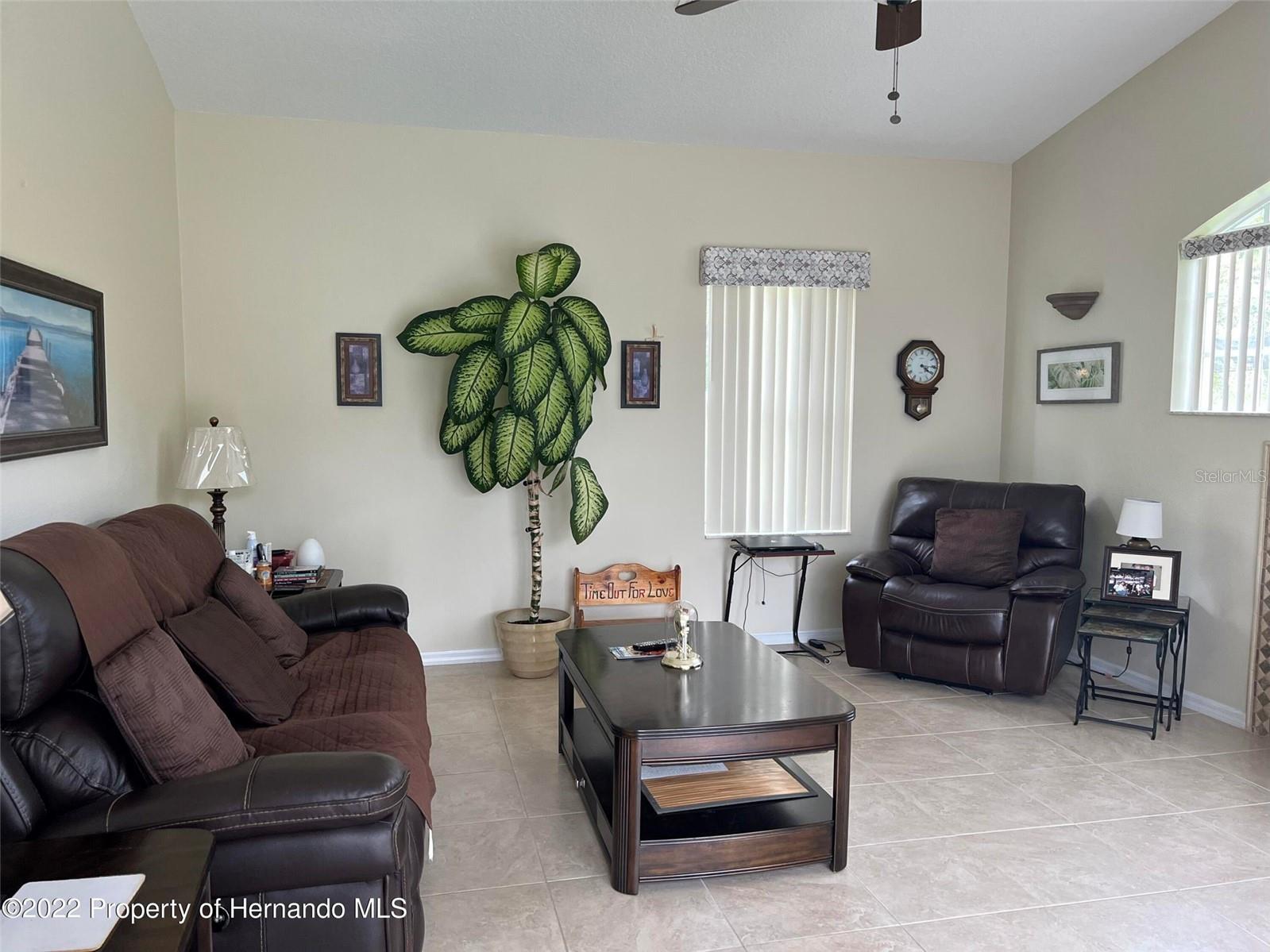 Image 10 of 58 For 1492 Findlay Avenue