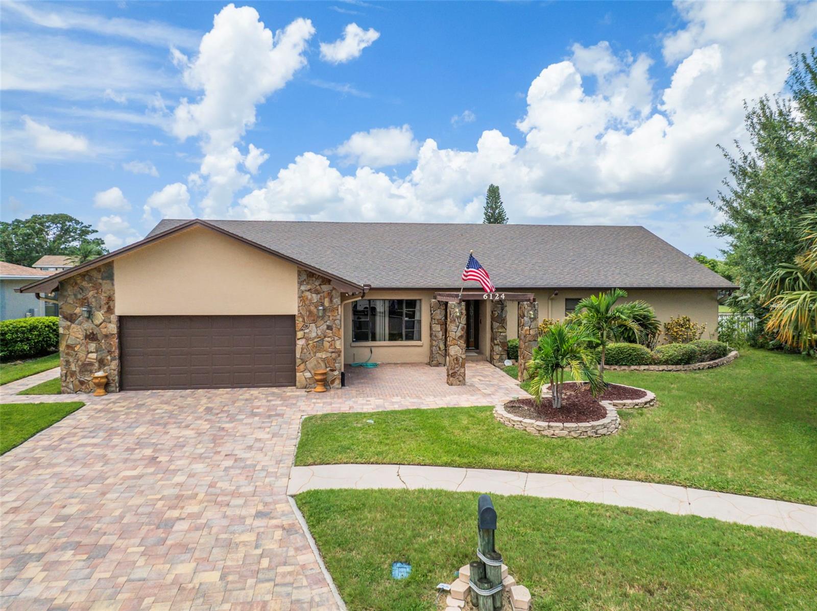 Image 2 of 94 For 6124 Galleon Way