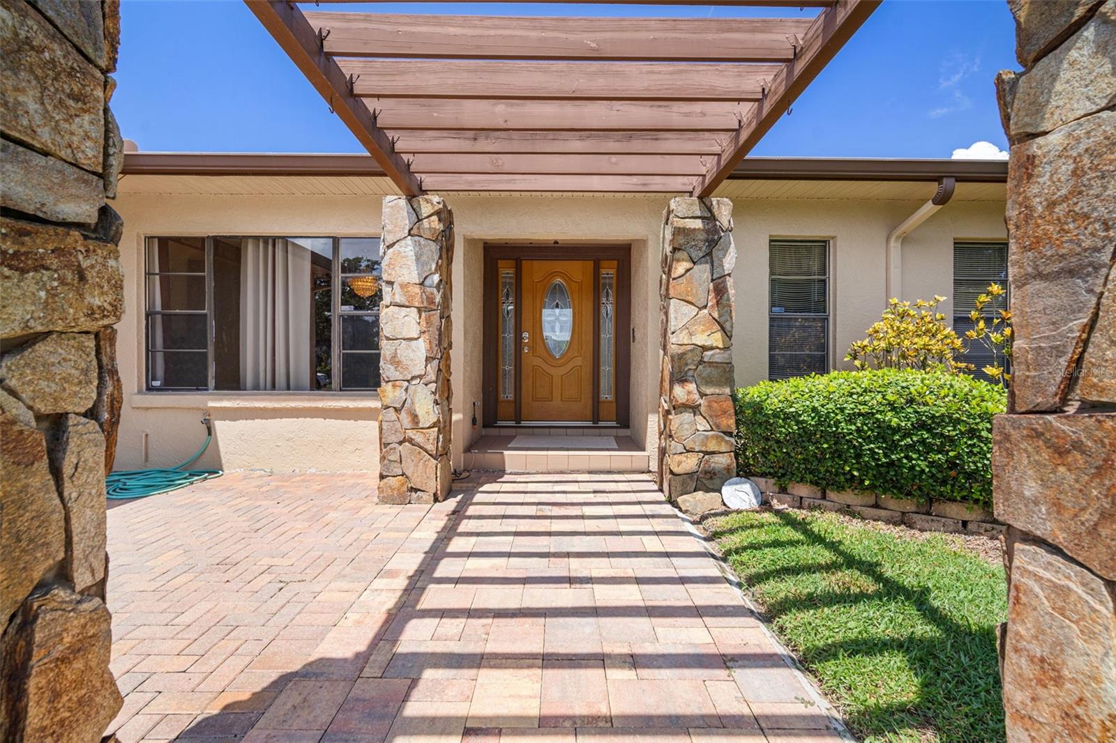 Image 4 of 94 For 6124 Galleon Way