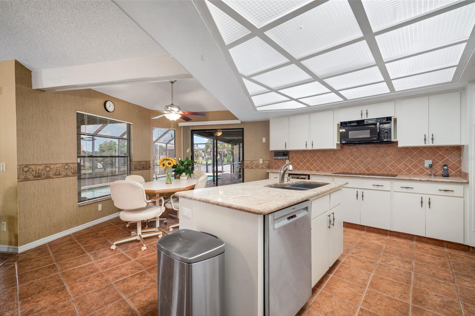 Image 40 of 94 For 6124 Galleon Way