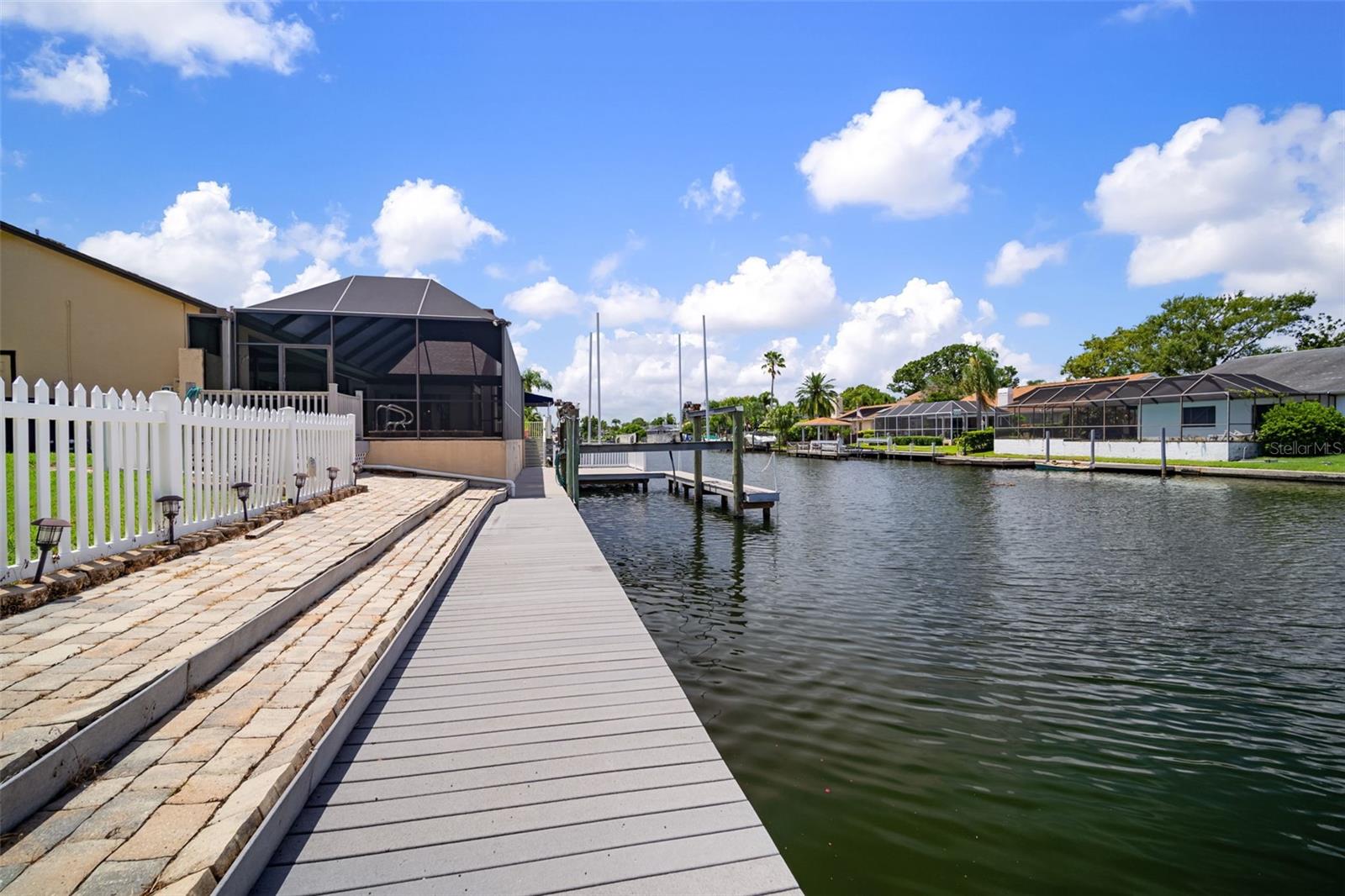 Image 9 of 94 For 6124 Galleon Way