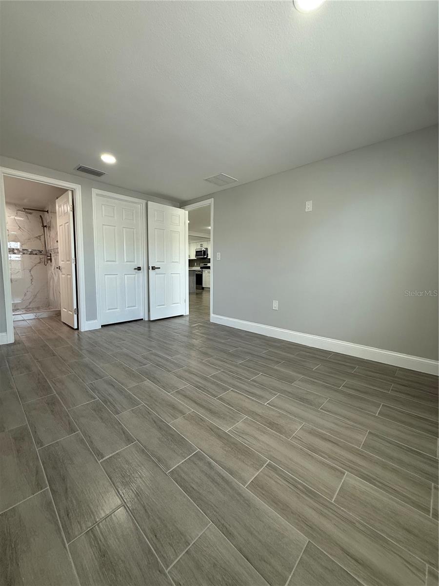 Image 15 of 29 For 7213 Country Club Drive