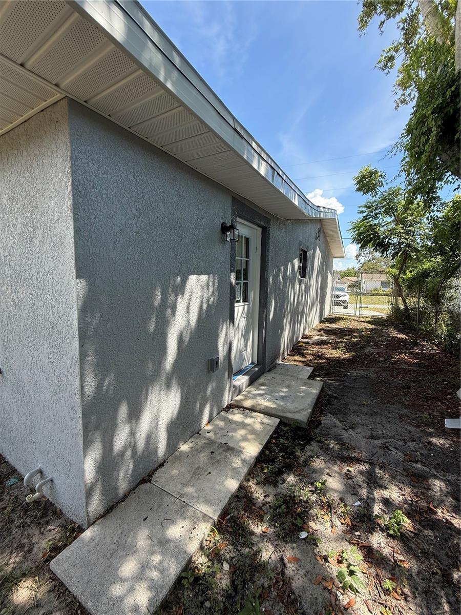 Image 26 of 29 For 7213 Country Club Drive