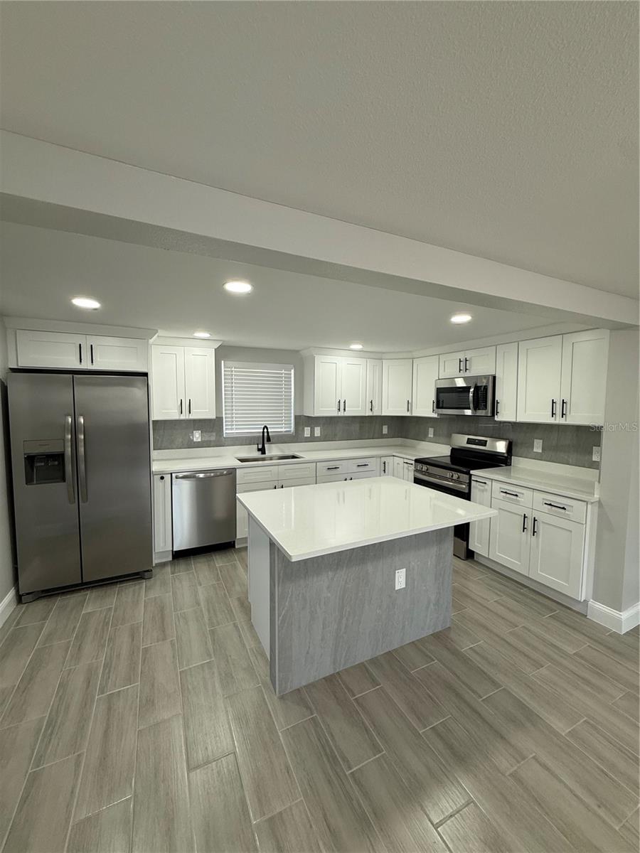 Image 4 of 29 For 7213 Country Club Drive