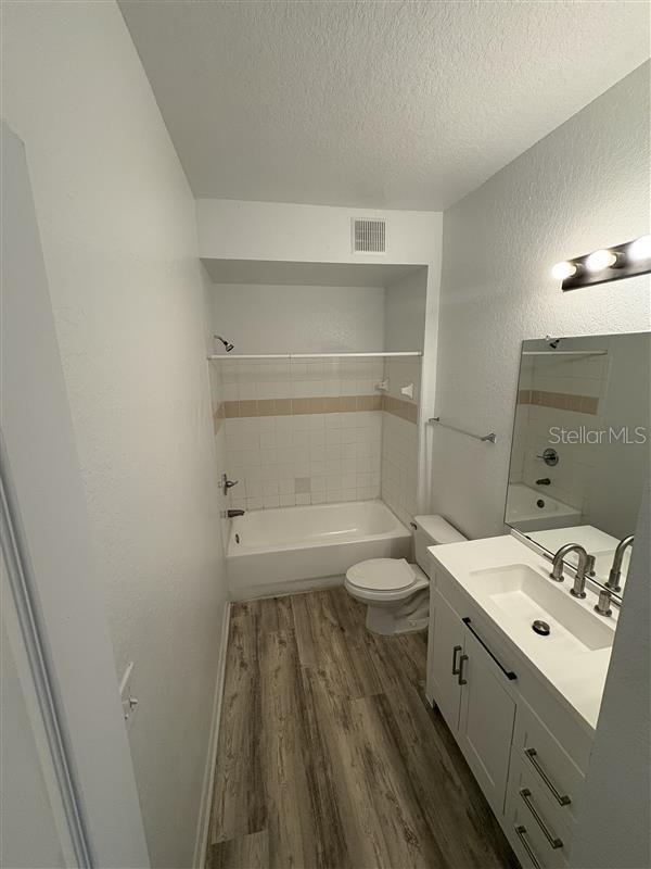 Image 12 of 14 For 17108 Carrington Park Drive 716