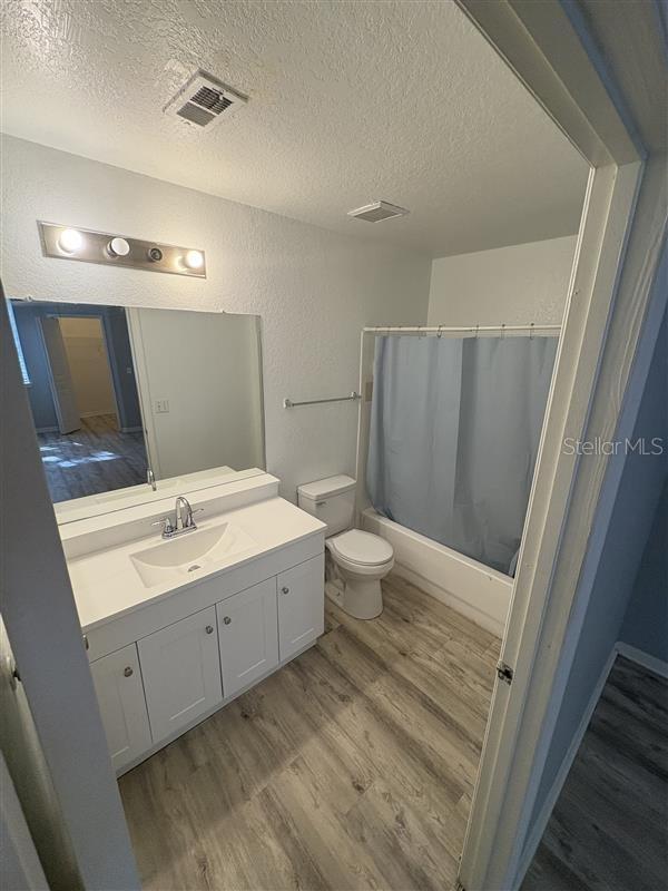 Image 9 of 14 For 17108 Carrington Park Drive 716