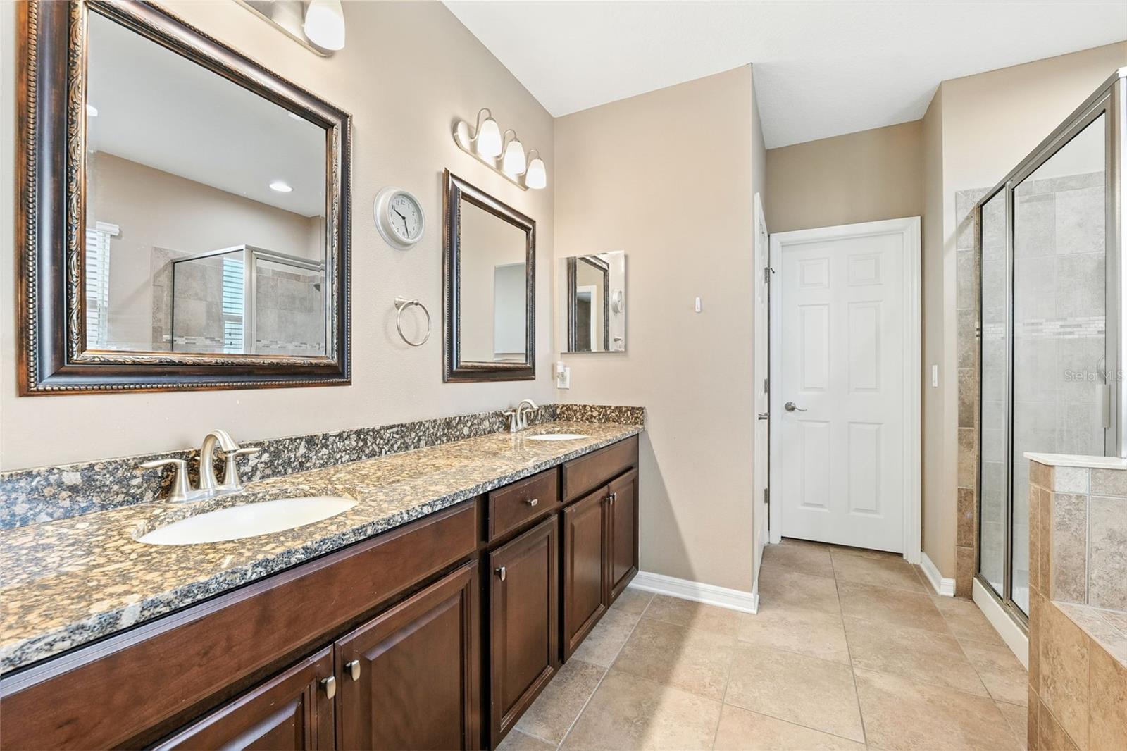 Image 22 of 56 For 11206 Coventry Grove Circle